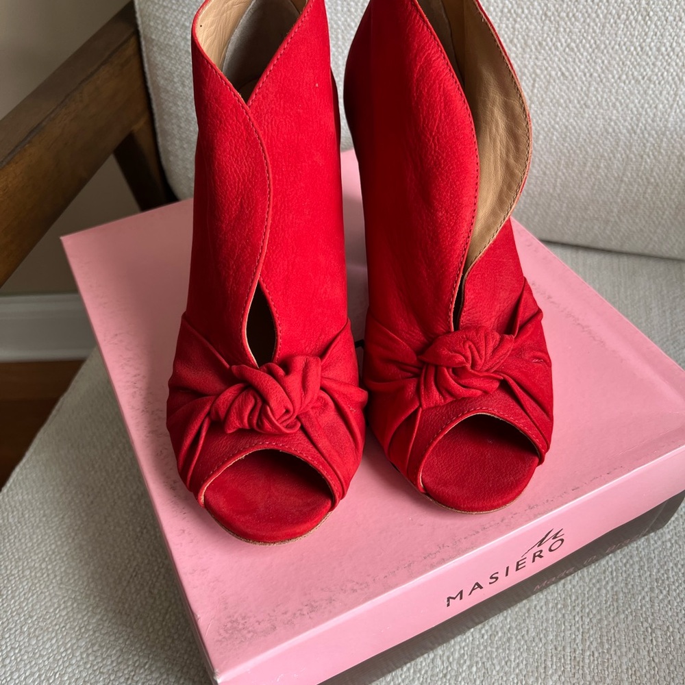 Women's Red suede leather lining Heels, Made in Brazil